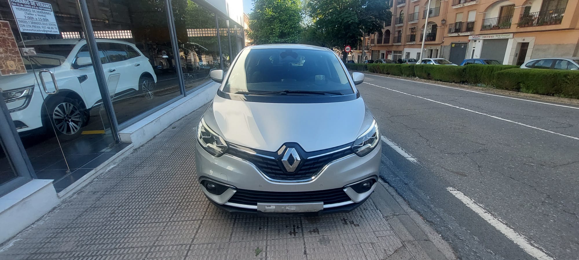 Renault Grand Scenic 1.7 dci 120cv foto 13